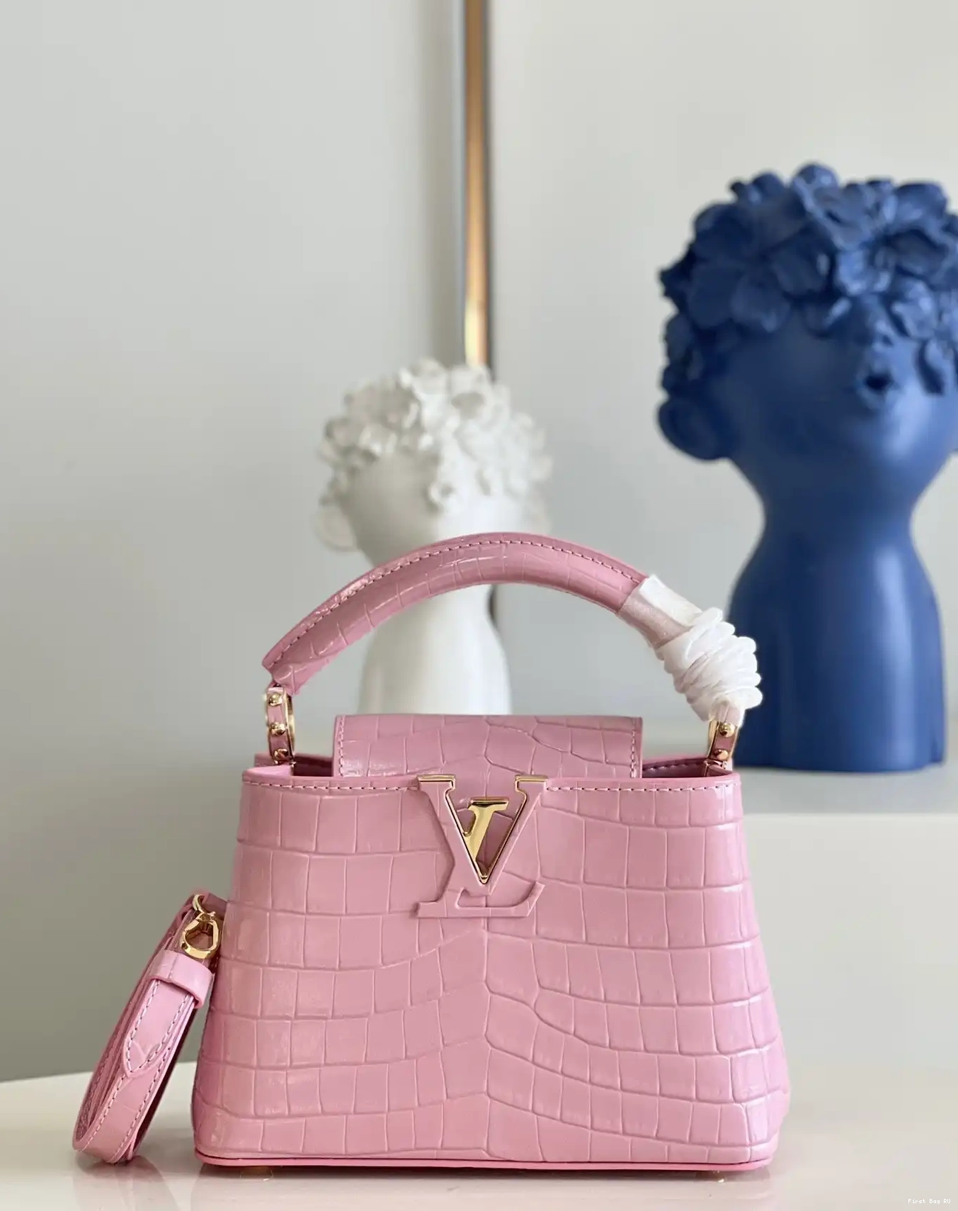 First bags ru reviews MINI CAPUCINES LOUIS VUITTON 0518